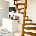 Duplex Le Coligny - Calme - Proche Centre Poitiers, Patinoire, Universite - Chu - Futuroscope A 20min דירה