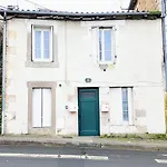 Duplex Le Coligny - Calme - Proche Centre Poitiers, Patinoire, Universite - Chu - Futuroscope A 20min
