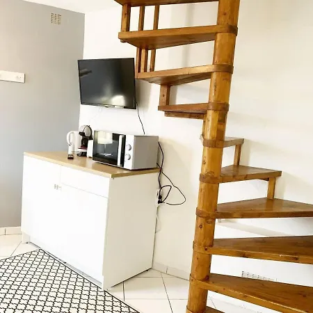 Duplex Le Coligny - Calme - Proche Centre Poitiers, Patinoire, Universite - Chu - Futuroscope A 20min شقة