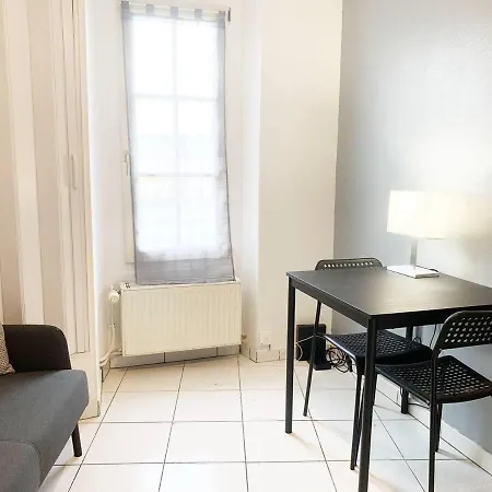 Duplex Le Coligny - Calme - Proche Centre Poitiers, Patinoire, - Chu - Futuroscope à 20min