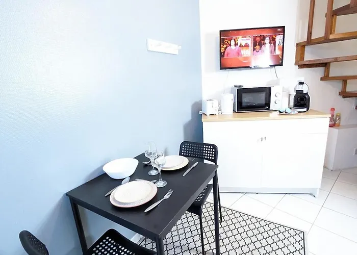 Duplex Le Coligny - Calme - Proche Centre Poitiers, Patinoire, Universite - Chu - Futuroscope A 20min Poitiers